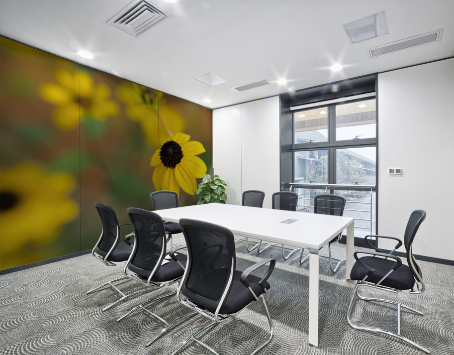 Black Eye Wall Printing